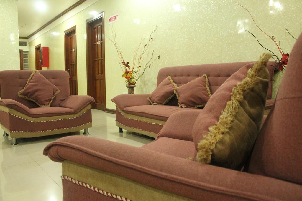 Obdulia'S Business Inn Dumaguete City Exterior photo